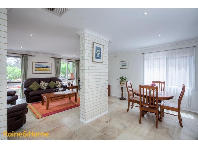 9 Aldridge Drive, Sunbury VIC 3429