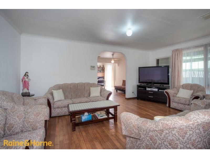 6 Burke Road, Sunbury VIC 3429