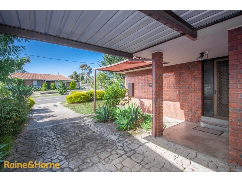 6 Burke Road, Sunbury VIC 3429