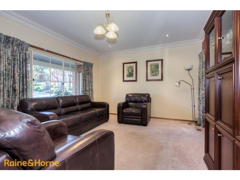 64 Stewarts Lane, Sunbury VIC 3429