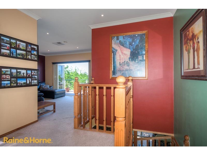 64 Stewarts Lane, Sunbury VIC 3429