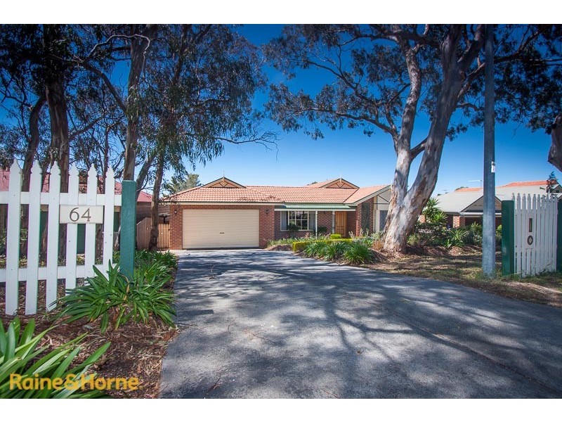 64 Stewarts Lane, Sunbury VIC 3429