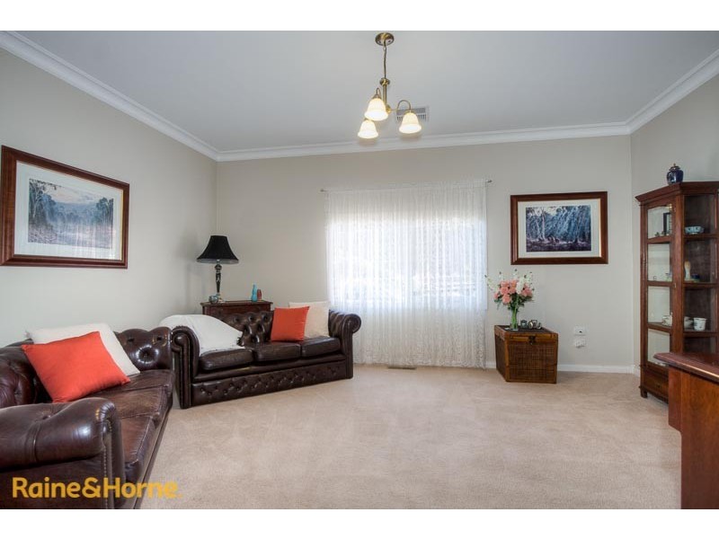 25 Yellow gum Boulevard, Sunbury VIC 3429