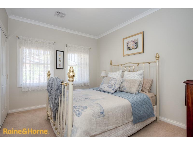 25 Yellow gum Boulevard, Sunbury VIC 3429