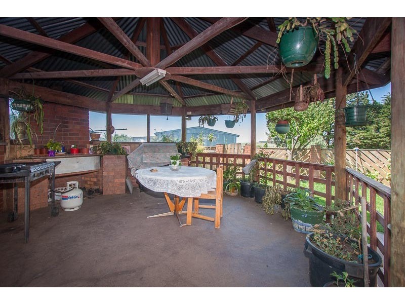 35 Starkie Road, Sunbury VIC 3429