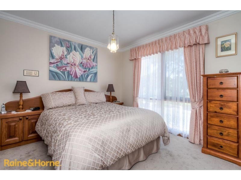 42 Rees Road, Sunbury VIC 3429