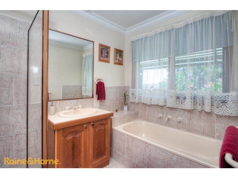 42 Rees Road, Sunbury VIC 3429