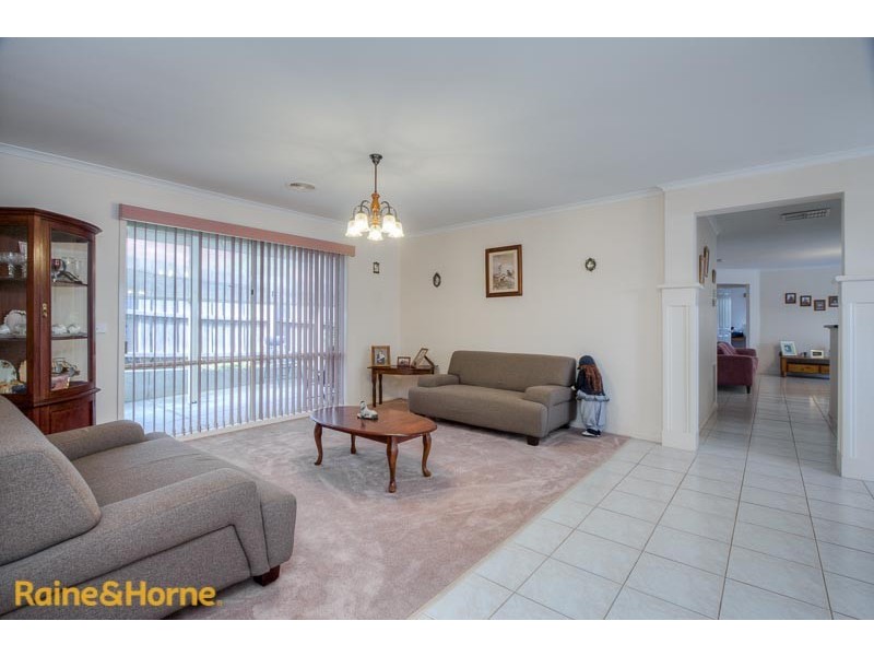 2 Citriodora Circuit, Sunbury VIC 3429