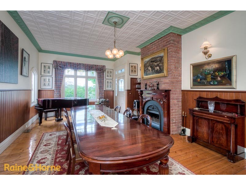 82 Station Street, Sunbury VIC 3429