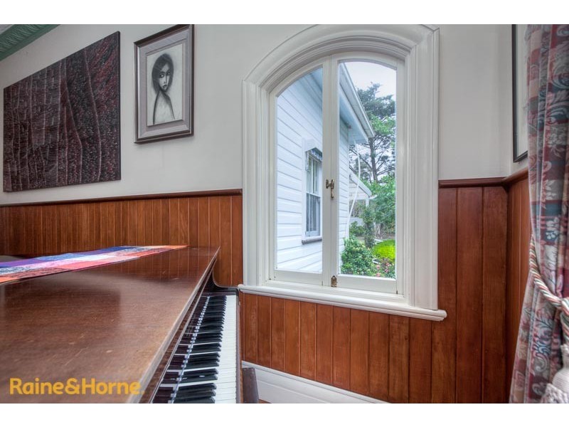 82 Station Street, Sunbury VIC 3429