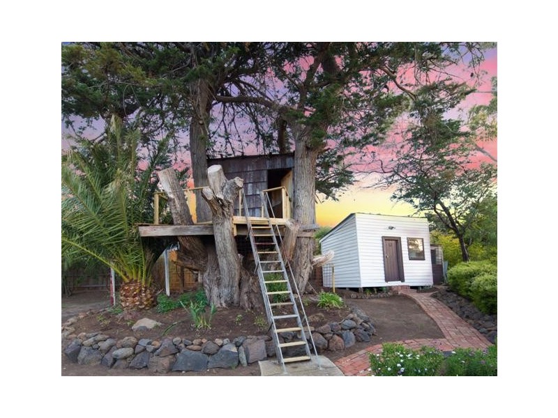 82 Station Street, Sunbury VIC 3429