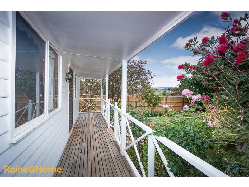 82 Station Street, Sunbury VIC 3429