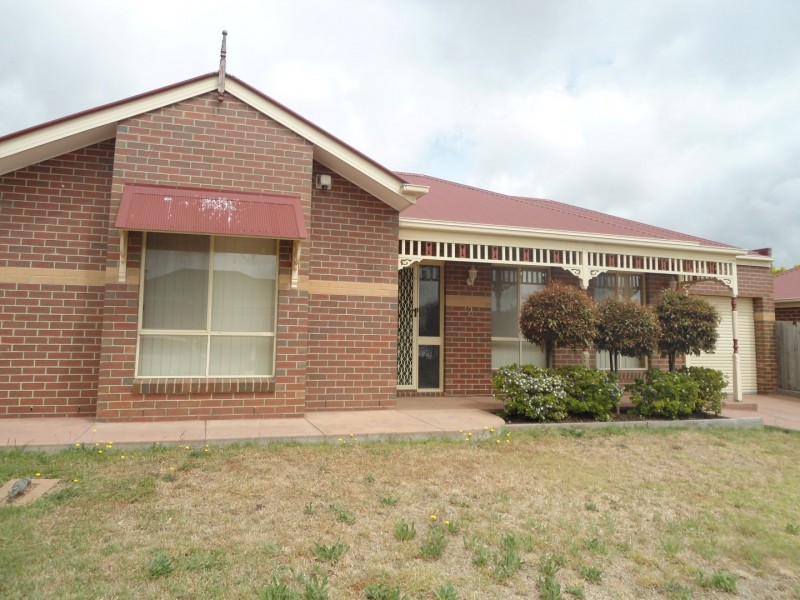 2 PROSPECT COURT, Sunbury VIC 3429