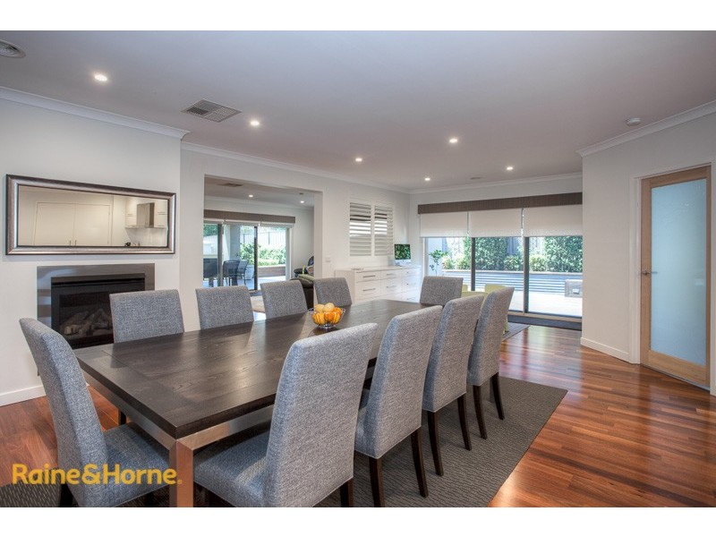 14 Ironbark Drive, Sunbury VIC 3429