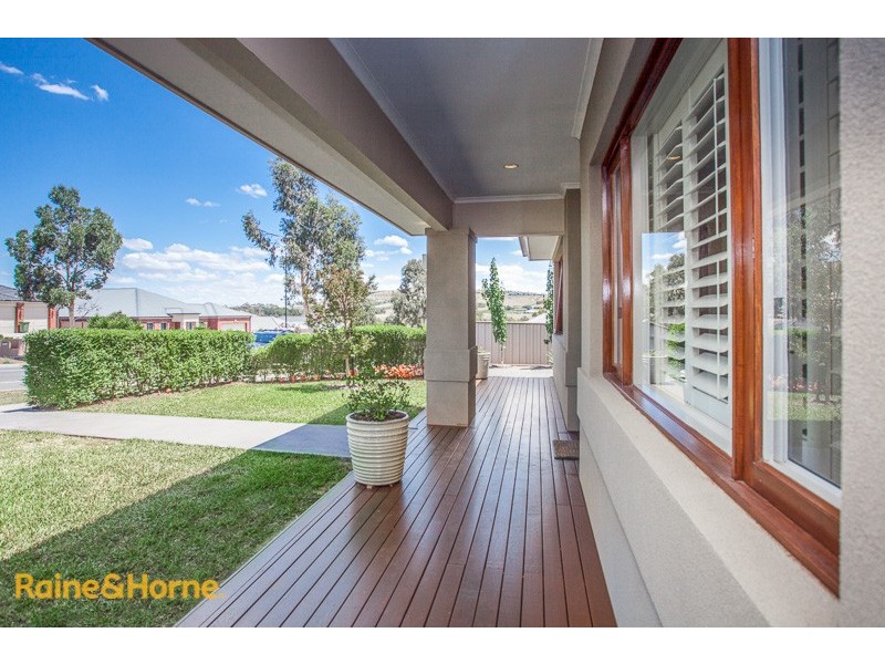 14 Ironbark Drive, Sunbury VIC 3429