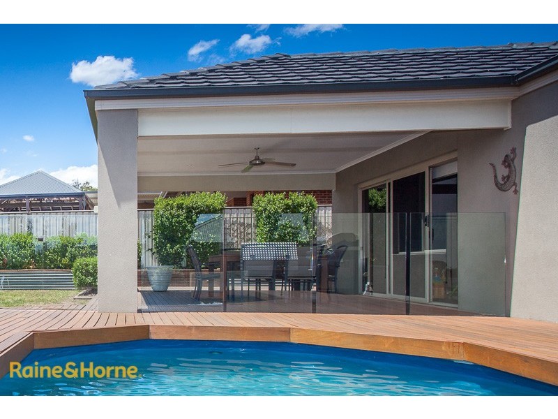 14 Ironbark Drive, Sunbury VIC 3429