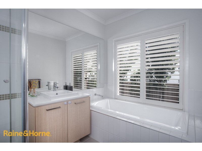 14 Ironbark Drive, Sunbury VIC 3429