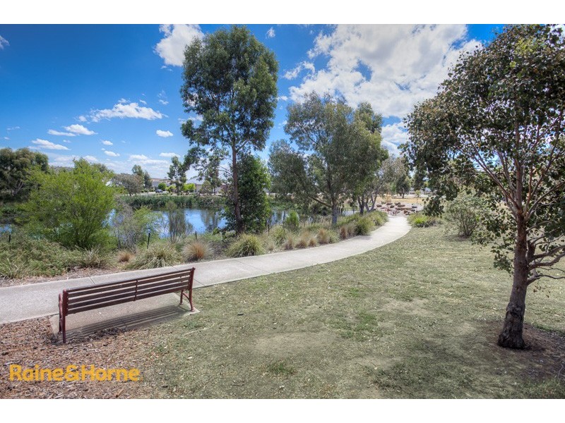 14 Ironbark Drive, Sunbury VIC 3429