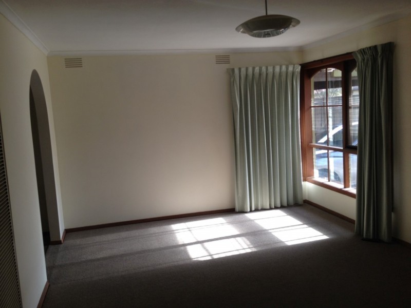 37 LAWSON STREET, Sunbury VIC 3429