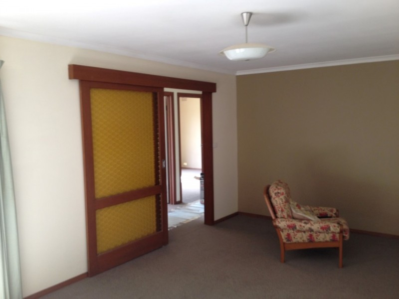 37 LAWSON STREET, Sunbury VIC 3429