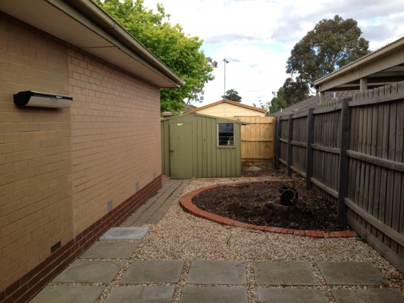 37 LAWSON STREET, Sunbury VIC 3429