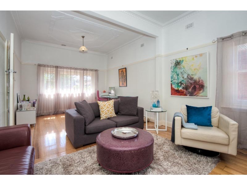 1/ 144 Cooper Street, Essendon VIC 3040