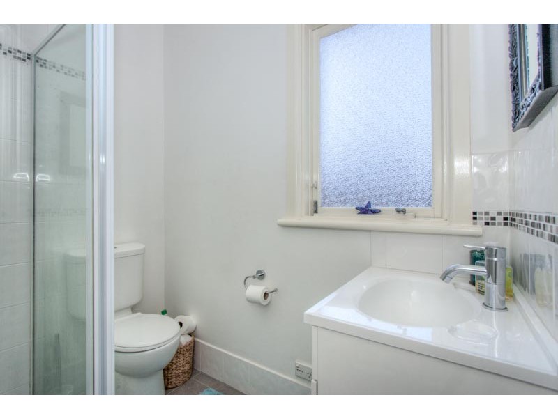 1/ 144 Cooper Street, Essendon VIC 3040
