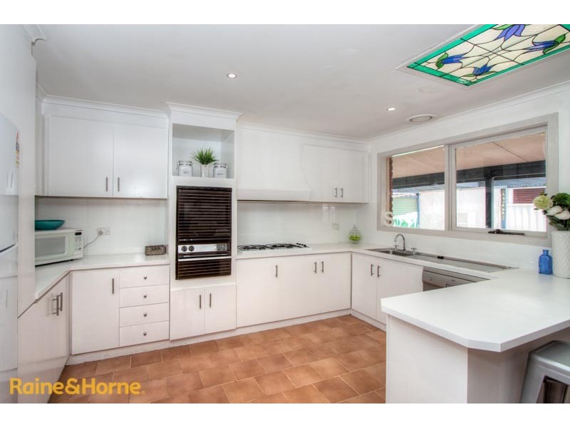 55 McEwen Drive, Sunbury VIC 3429
