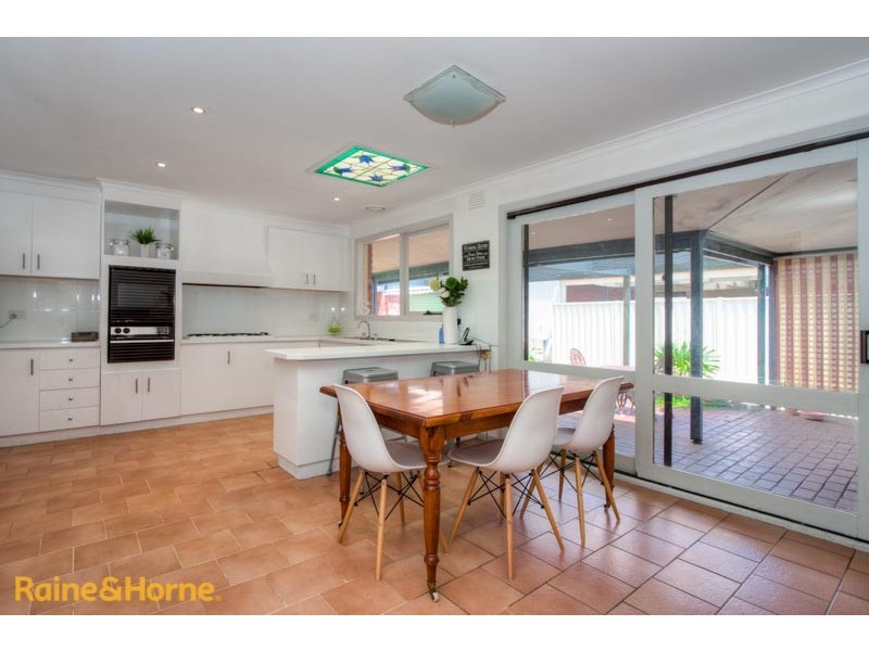 55 McEwen Drive, Sunbury VIC 3429