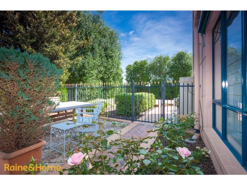 5 Hopbush Avenue, Sunbury VIC 3429