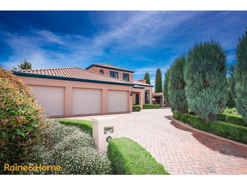 5 Hopbush Avenue, Sunbury VIC 3429