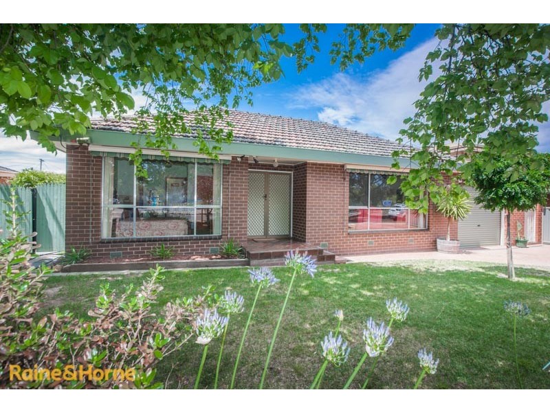 44 Riddell Road, Sunbury VIC 3429