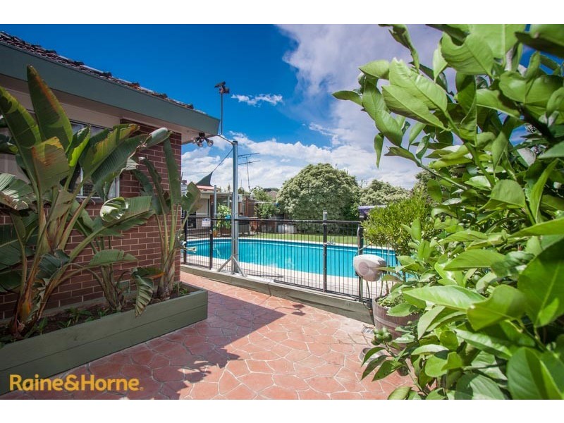 44 Riddell Road, Sunbury VIC 3429