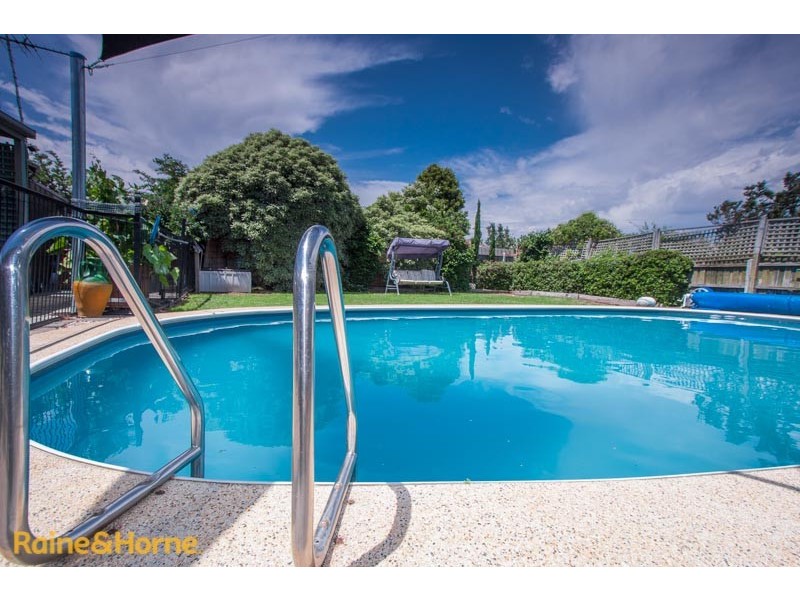 44 Riddell Road, Sunbury VIC 3429