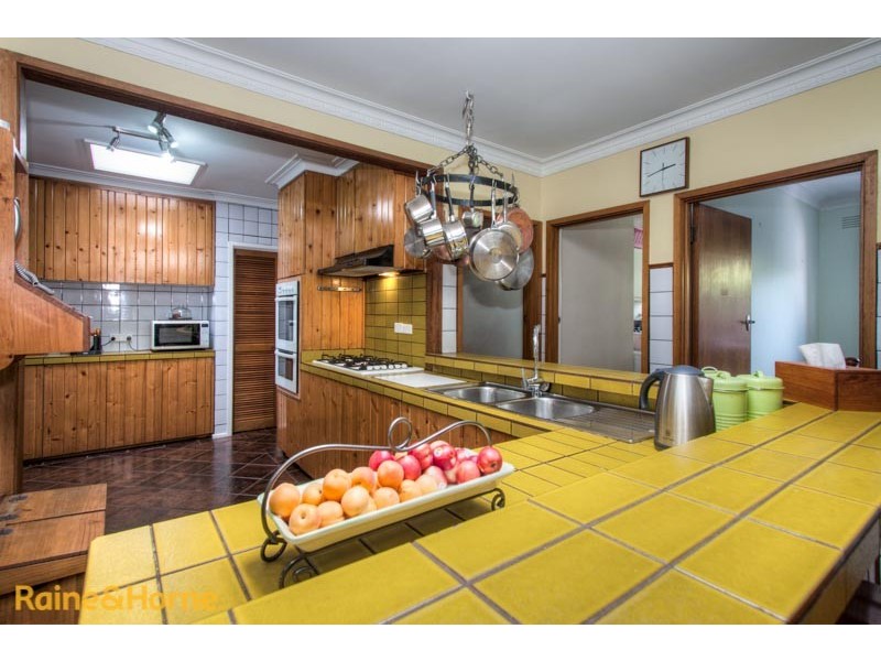 44 Riddell Road, Sunbury VIC 3429