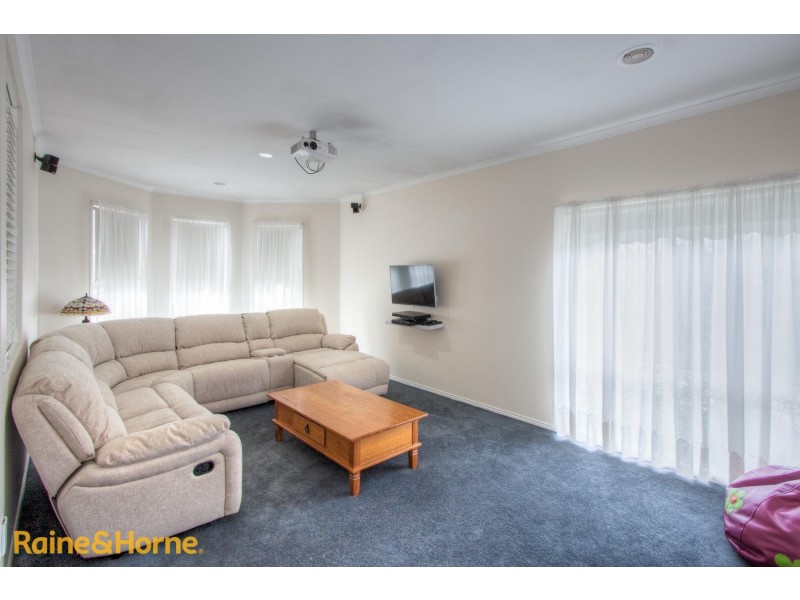 30 Palomino Drive, Sunbury VIC 3429