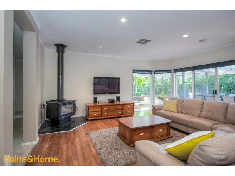 30 Palomino Drive, Sunbury VIC 3429