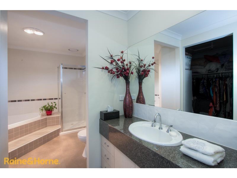 1 Westall Close, Sunbury VIC 3429