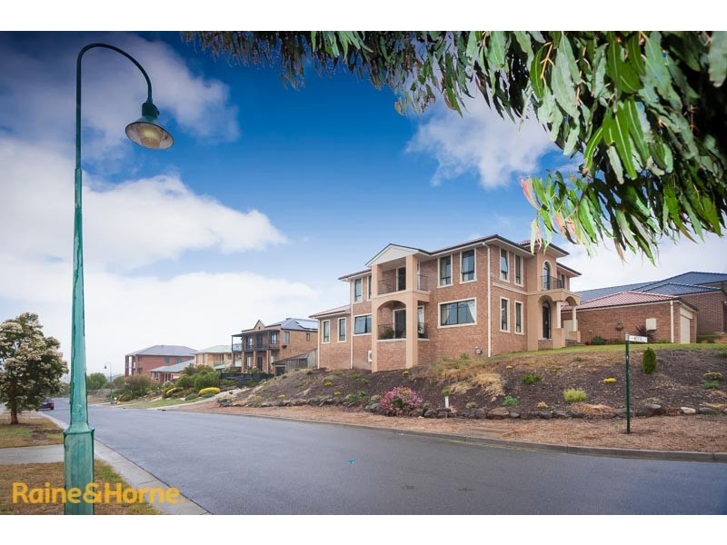 1 Westall Close, Sunbury VIC 3429