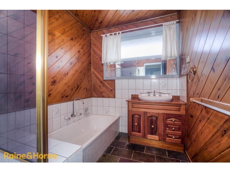 164 Gap Road, Sunbury VIC 3429