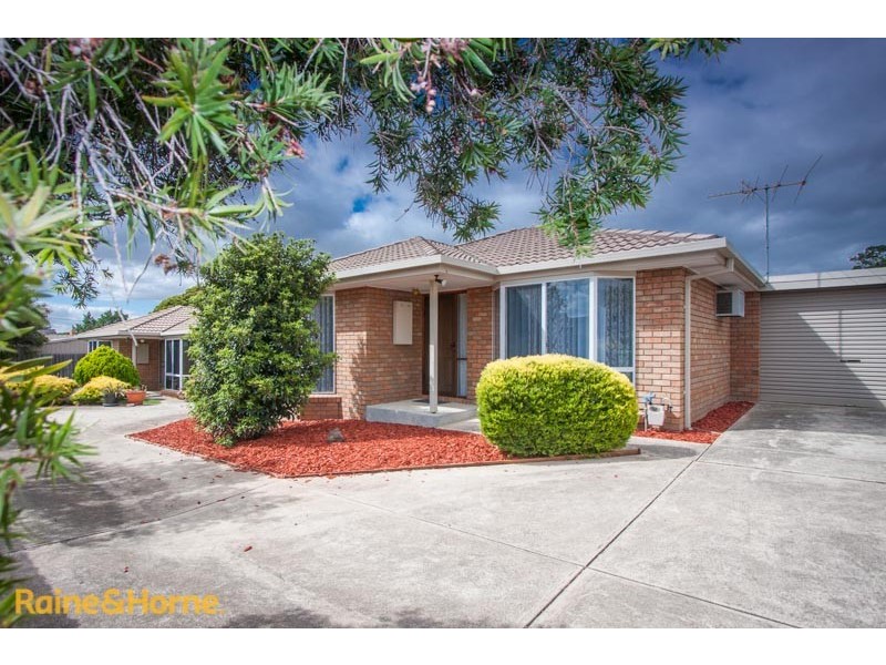 2/49 Pasley Street, Sunbury VIC 3429
