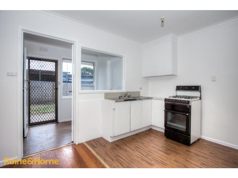 2 Casey Avenue, Sunbury VIC 3429