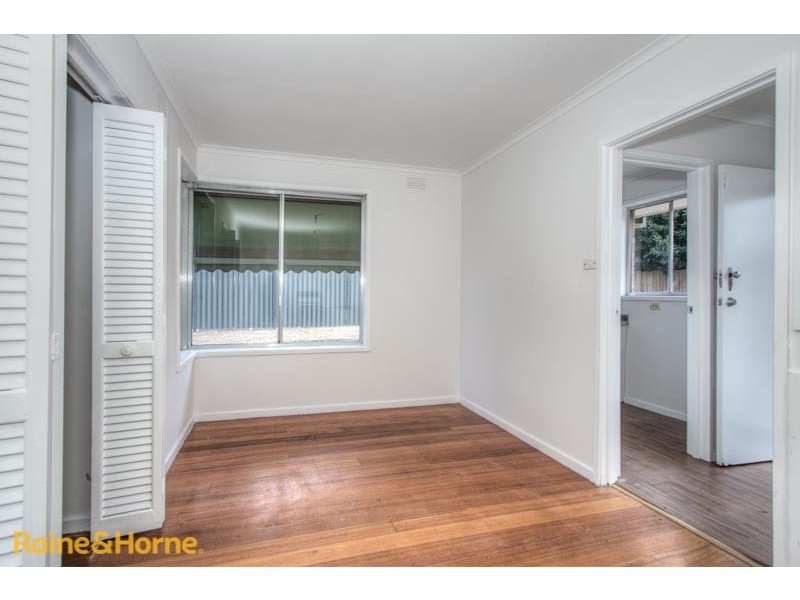 2 Casey Avenue, Sunbury VIC 3429