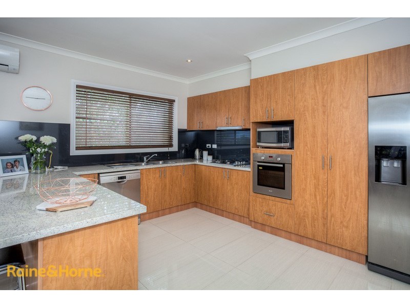 41 Long Drive, Sunbury VIC 3429