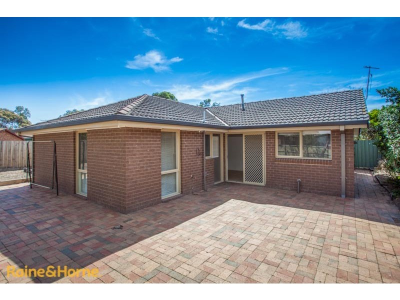 3 Walton Heath Court, Sunbury VIC 3429