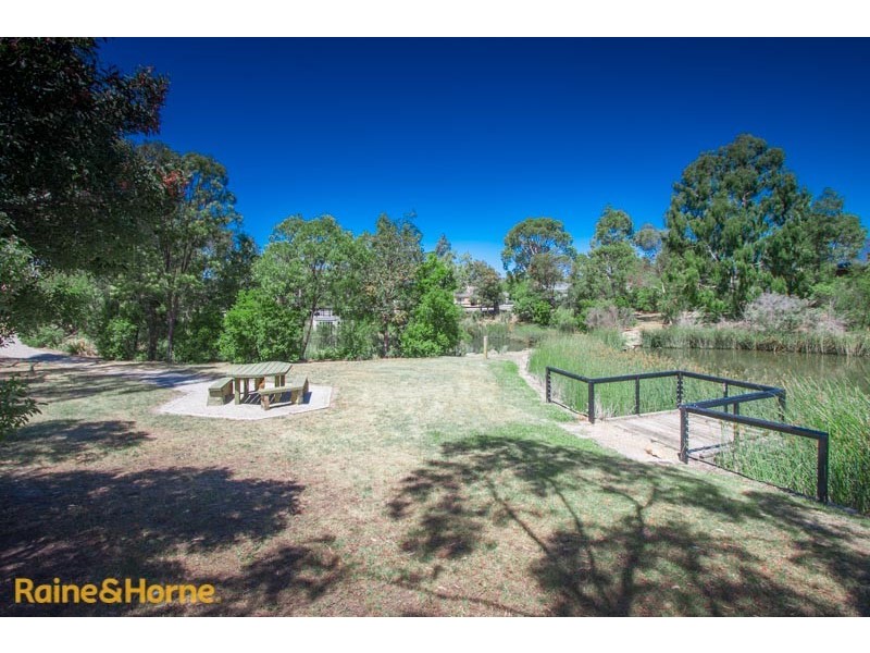 15 Bundanoon Avenue, Sunbury VIC 3429