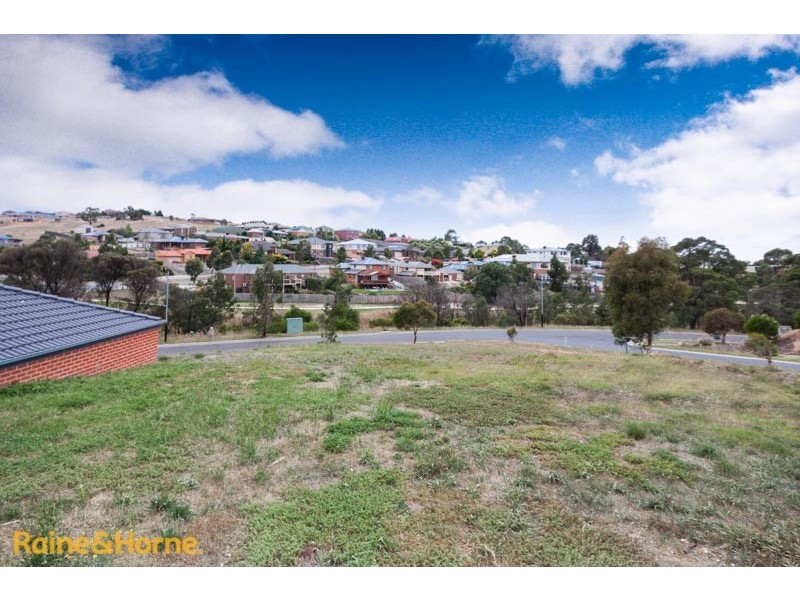 10 Hadlow Court, Sunbury VIC 3429