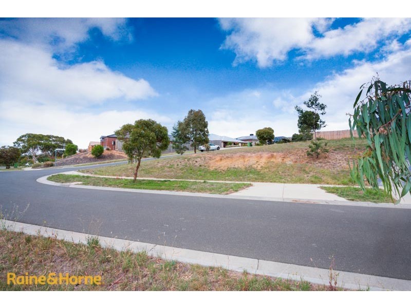 10 Hadlow Court, Sunbury VIC 3429