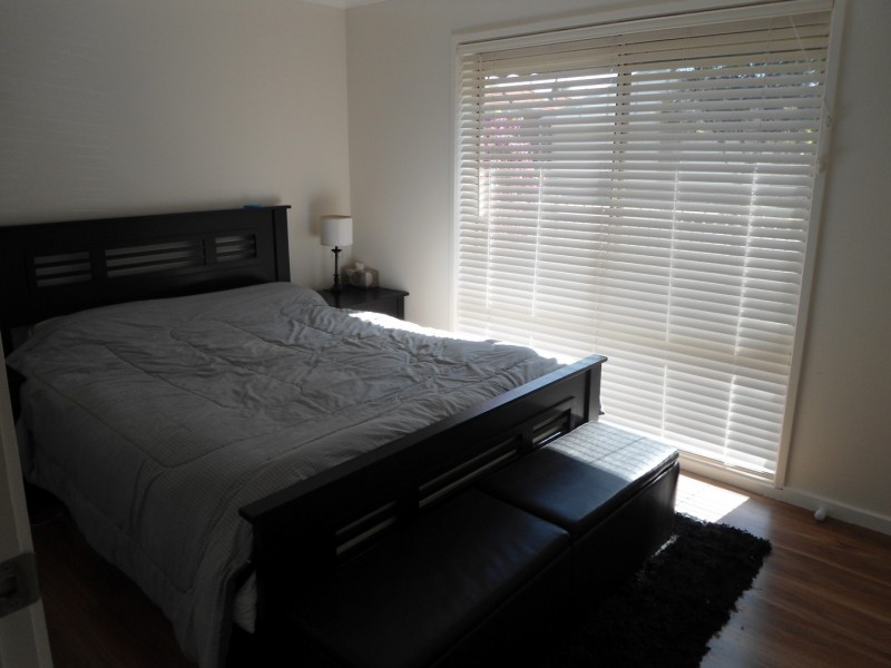 67 OLIVE GROVE, Sunbury VIC 3429