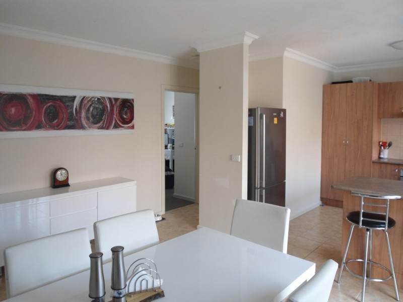 4 COVER DRIVE, Sunbury VIC 3429